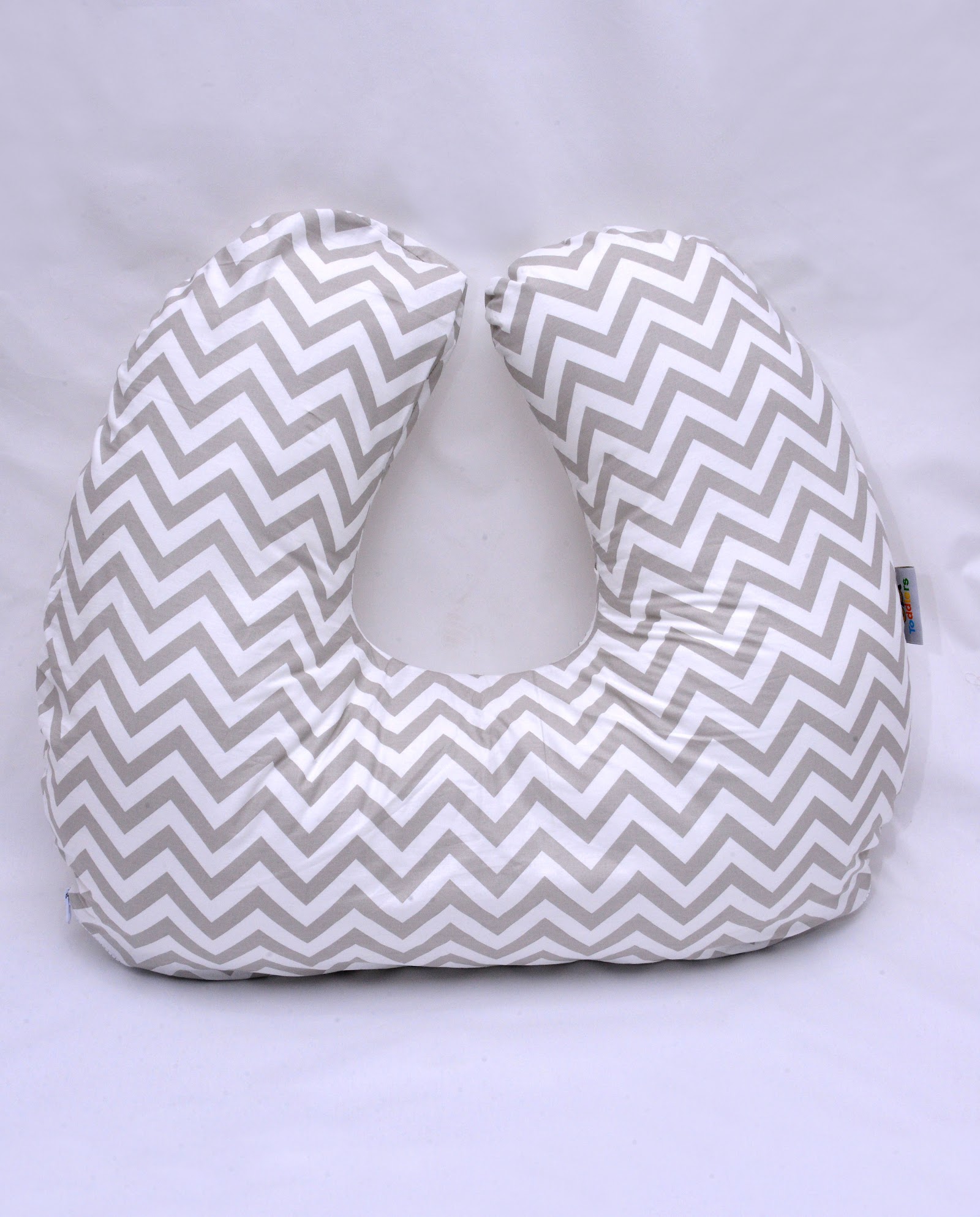 Coussin d'allaitement Zig Taupe