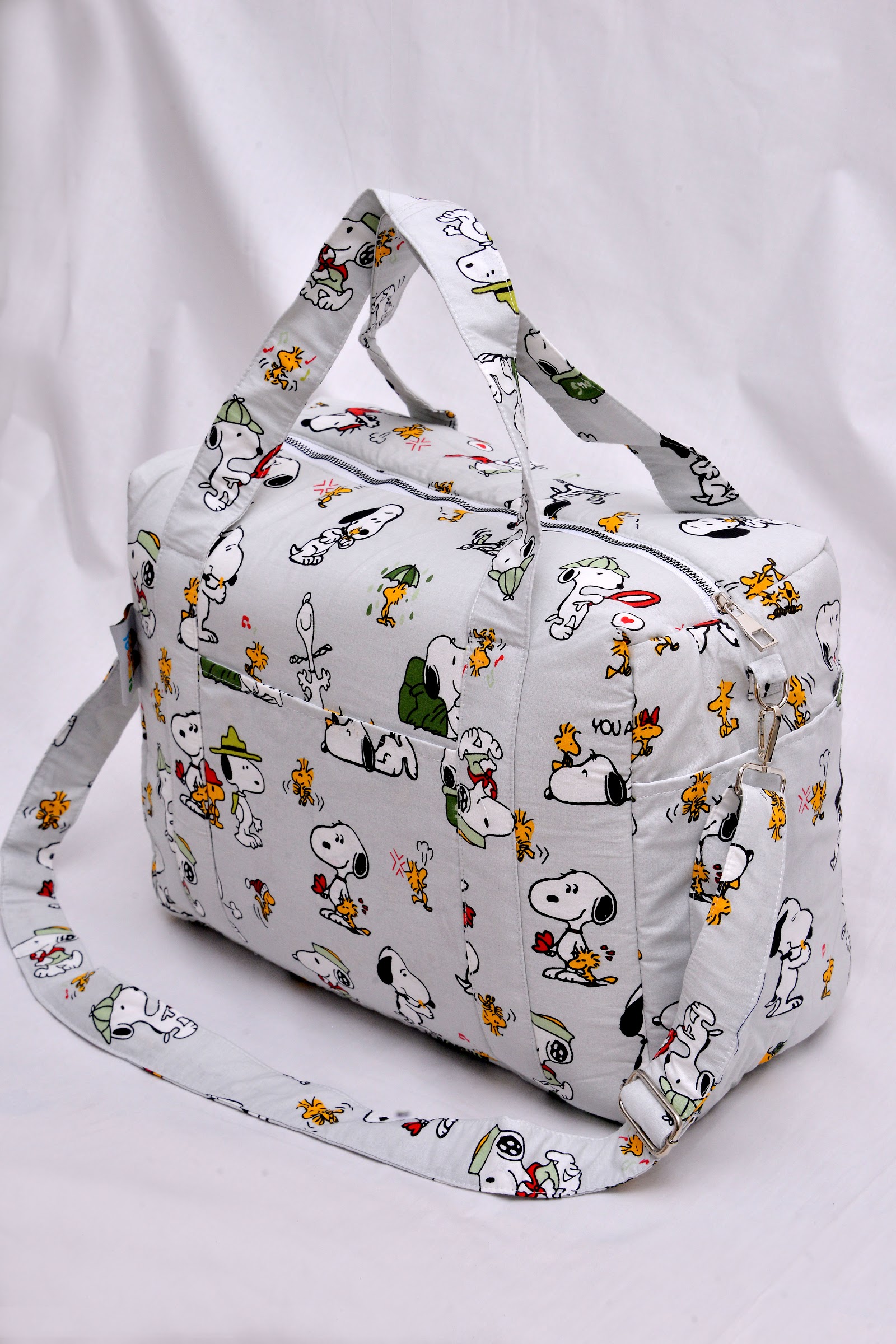 SAC A Langer Snoopy Gris