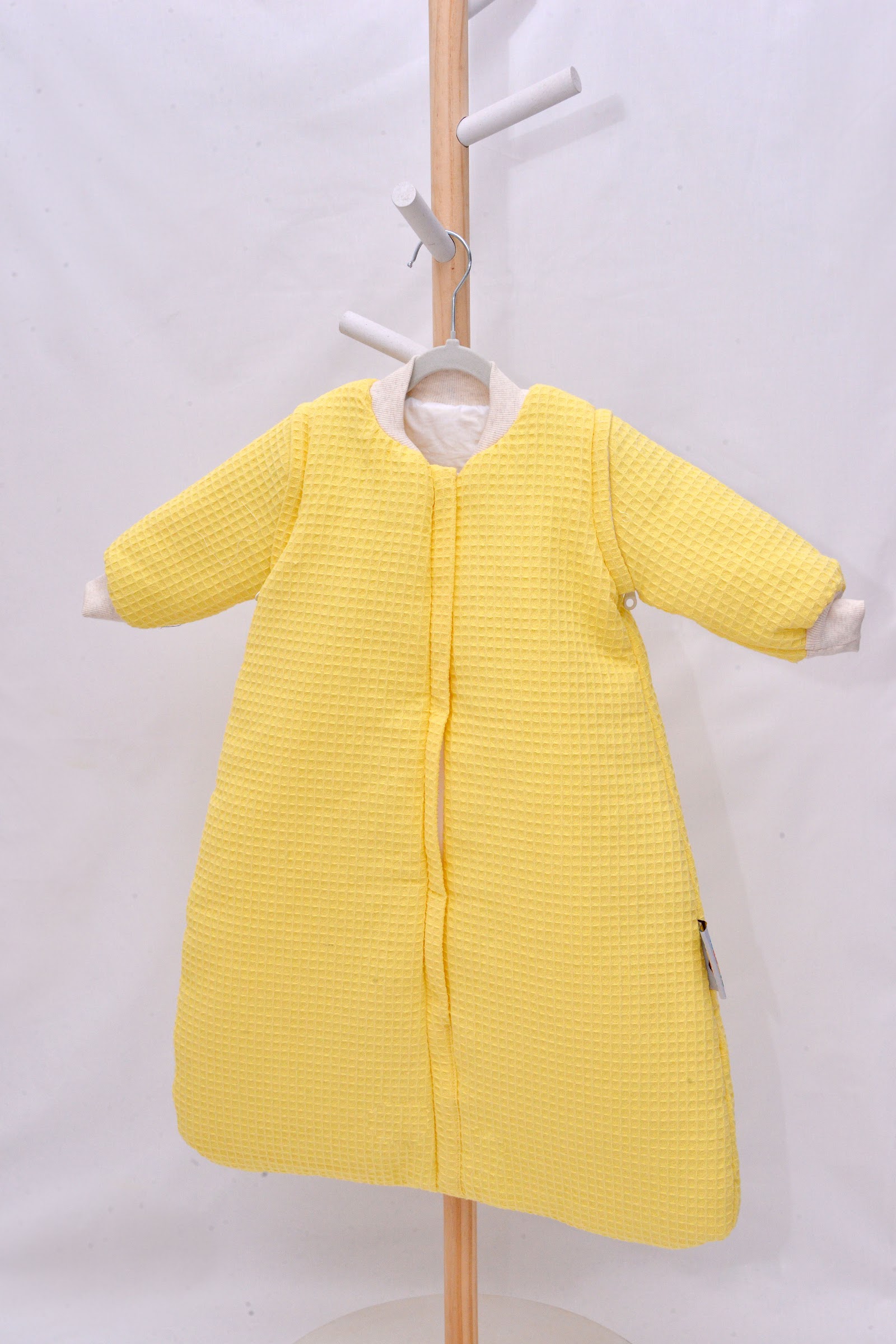 Gigoteuse Nid Jaune